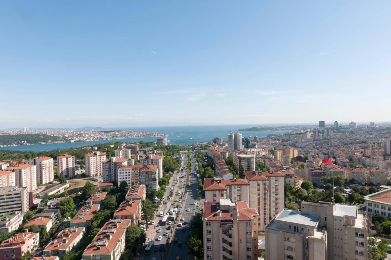Renaissance Istanbul Polat Bosphorus Hotel Dış mekan fotoğraf View of the district