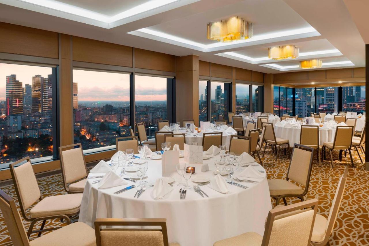 Renaissance Istanbul Polat Bosphorus Hotel Dış mekan fotoğraf The Westin Mumbai International